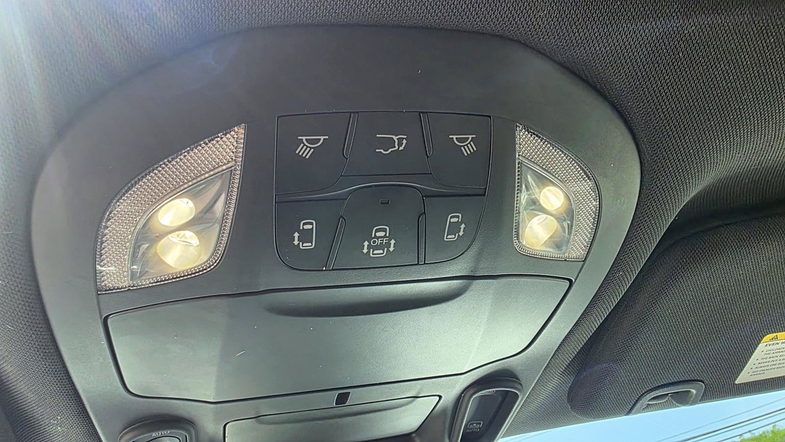Used 2021 Chrysler Pacifica Touring-L w/ Uconnect Theater Family Group AWD/4WD image 26