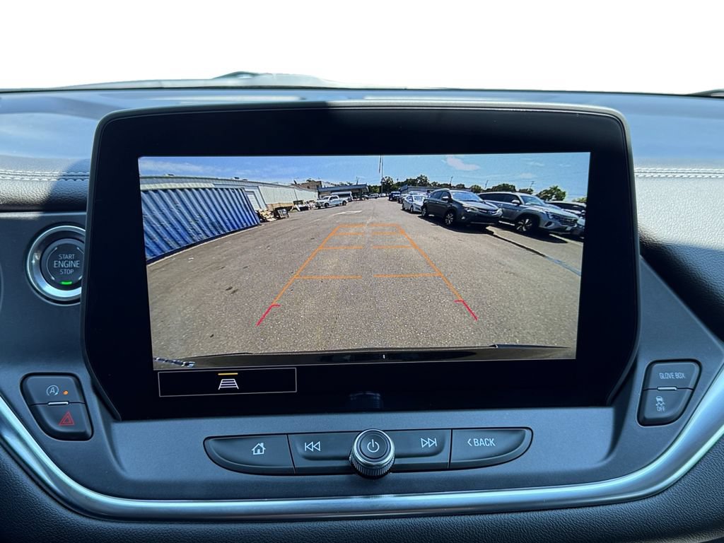 Used 2026 Chevrolet Blazer LT FWD image 15