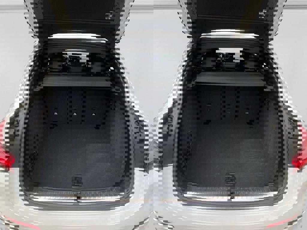 Used 2024 BMW X4 xDrive30i image 11