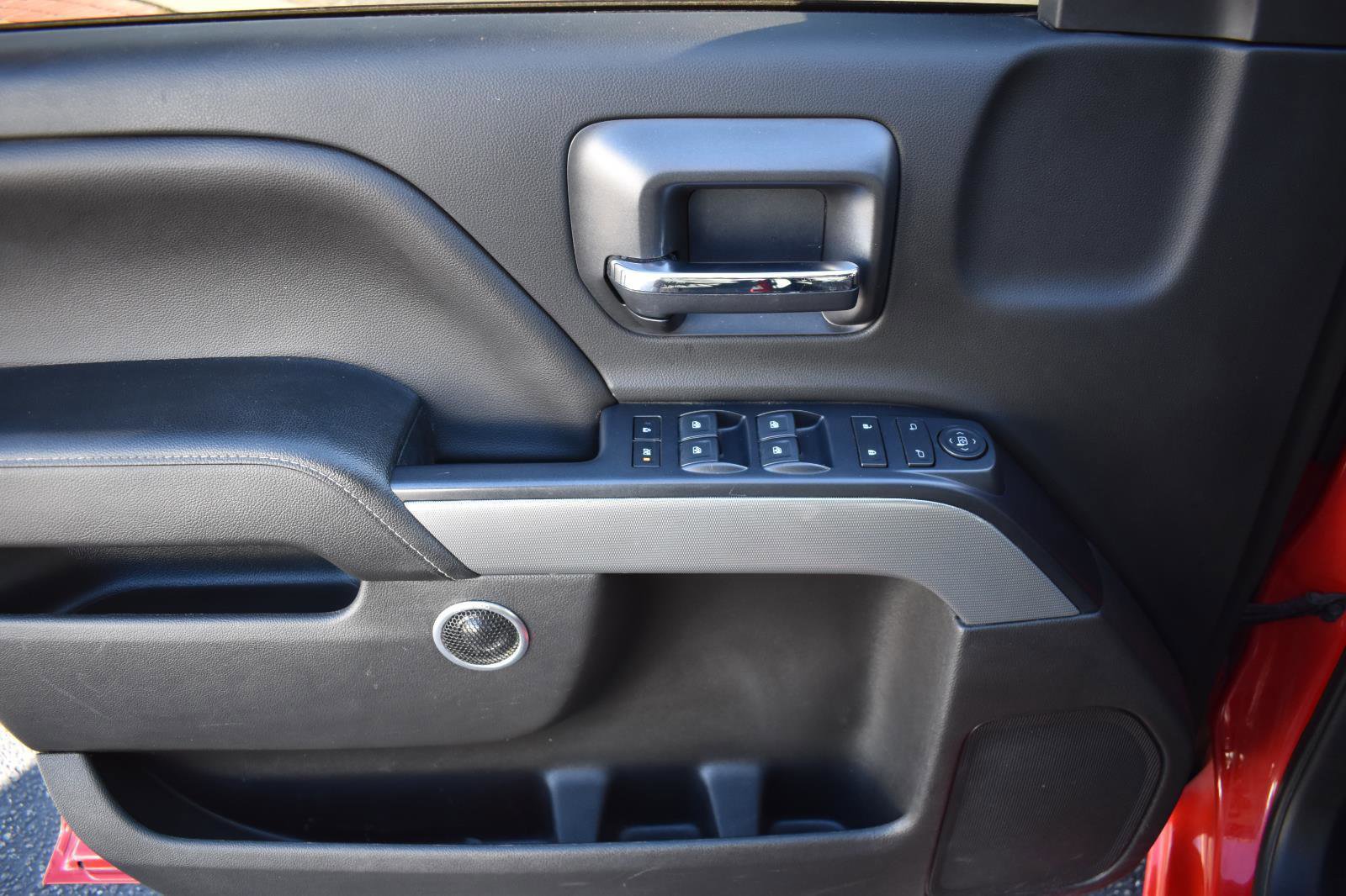 Used 2018 Chevrolet Silverado 1500 LT w/ All Star Edition image 25