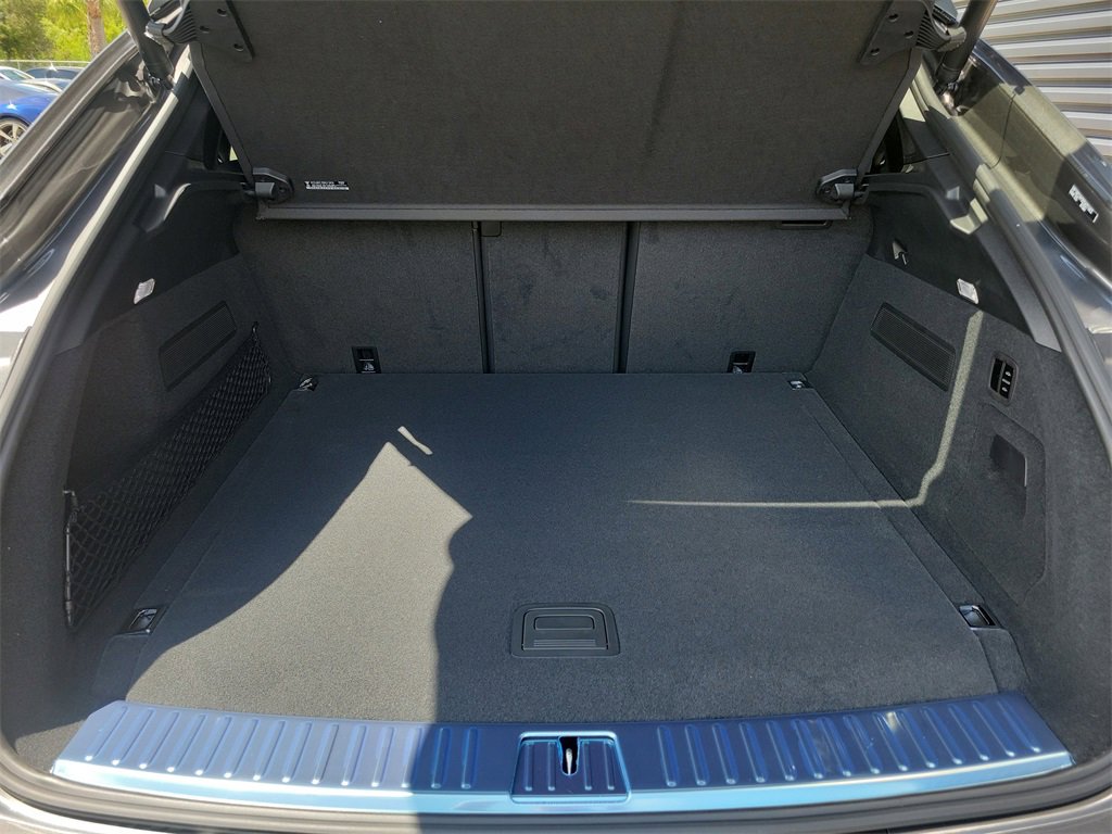 New 2025 Porsche Cayenne E-Hybrid Coupe image 17