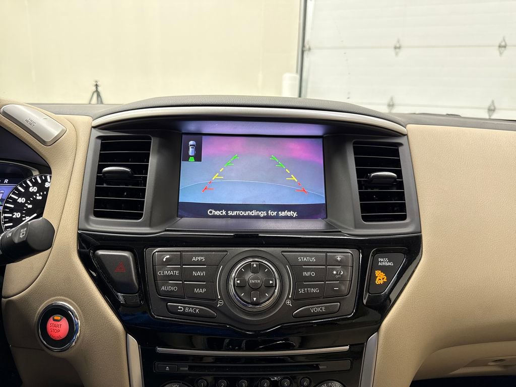 Used 2018 Nissan Pathfinder SV w/ SV Tech Package AWD/4WD image 18