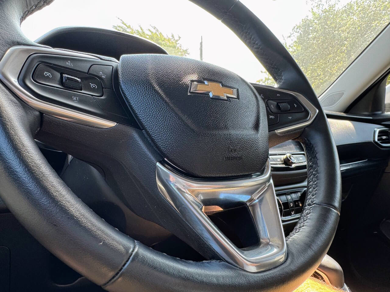 Used 2021 Chevrolet TrailBlazer LT w/ Premium Seating Package image 13