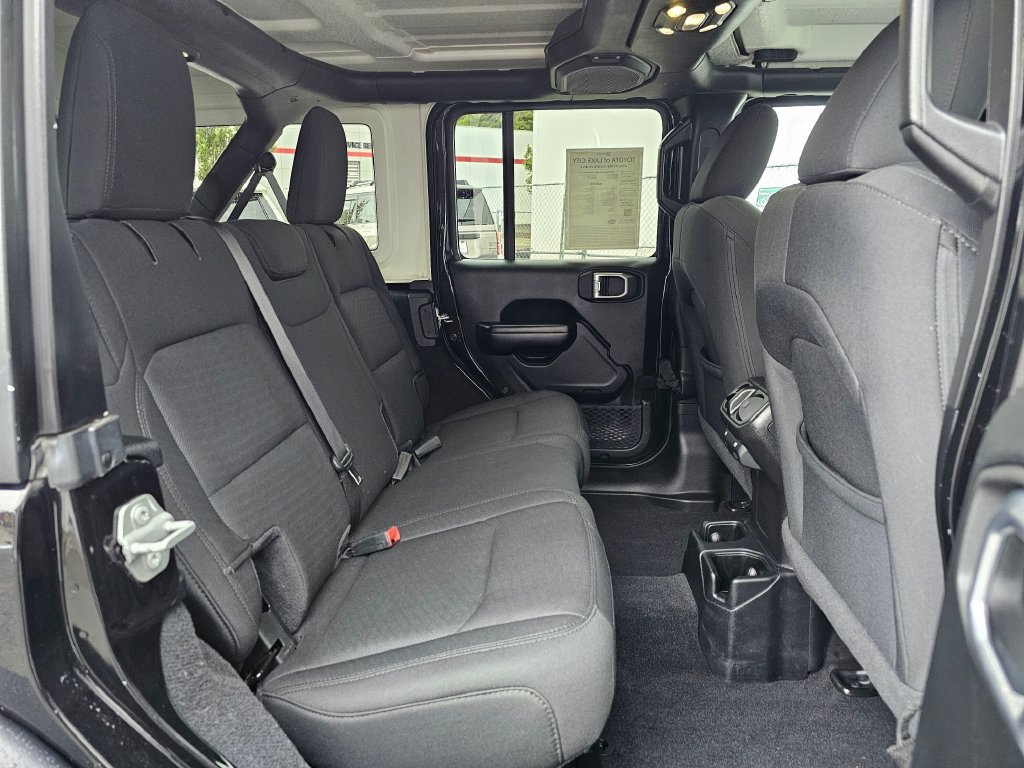 Used 2020 Jeep Wrangler Unlimited Sport AWD/4WD image 12