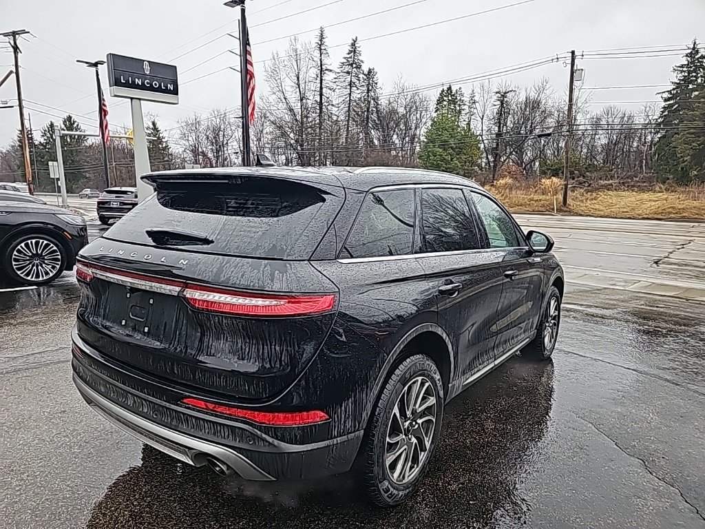 Certified 2022 Lincoln Corsair AWD w/ Equipment Group 101A image 5