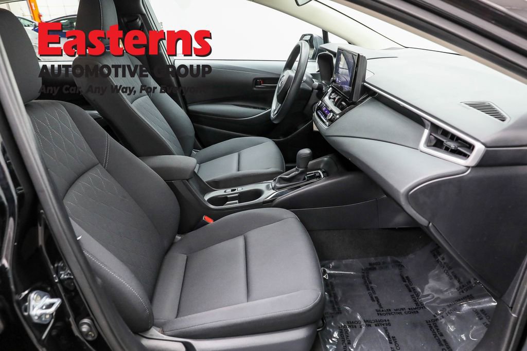 Used 2025 Toyota Corolla LE image 25