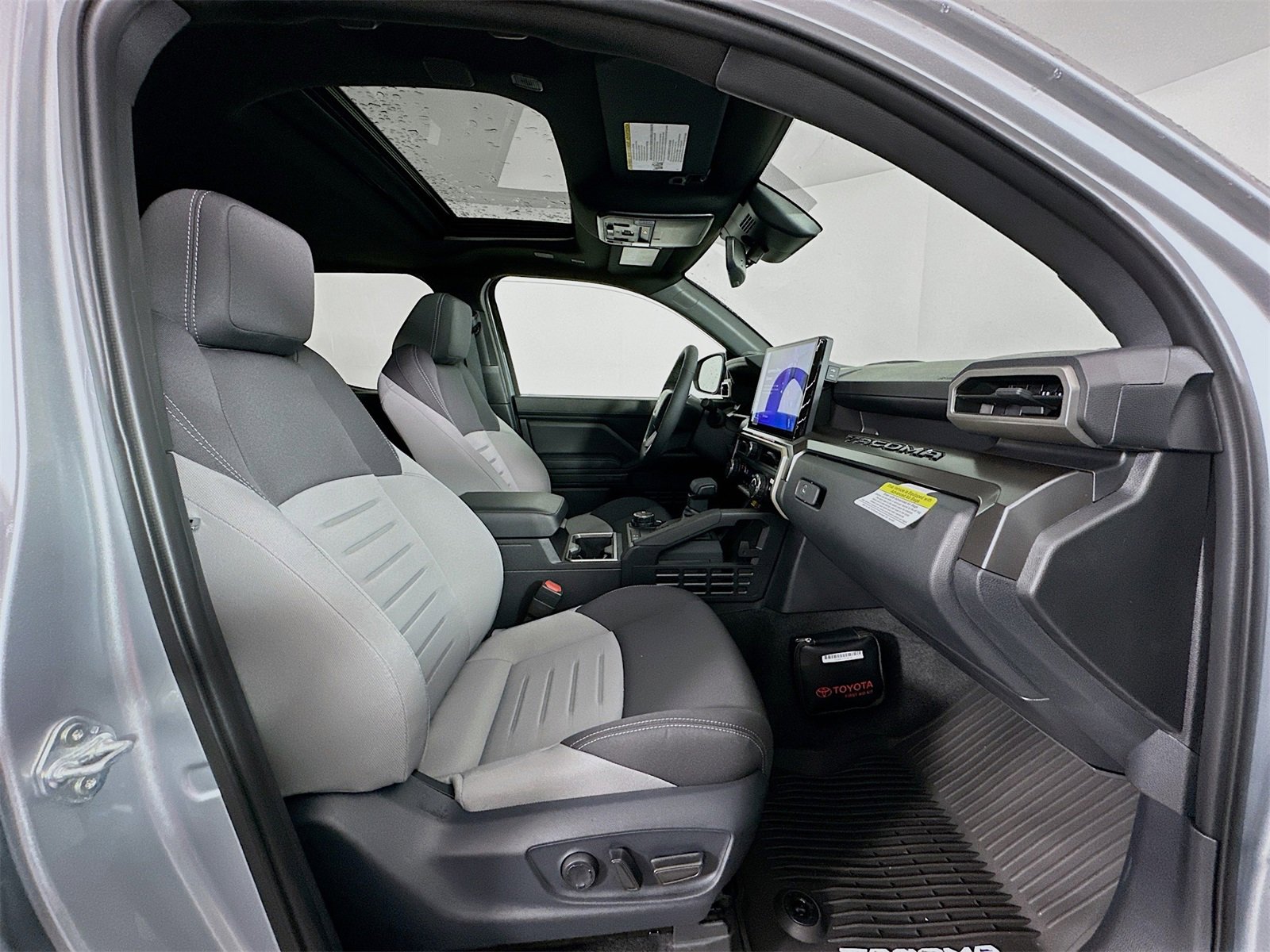 New 2025 Toyota Tacoma TRD Off-Road image 29