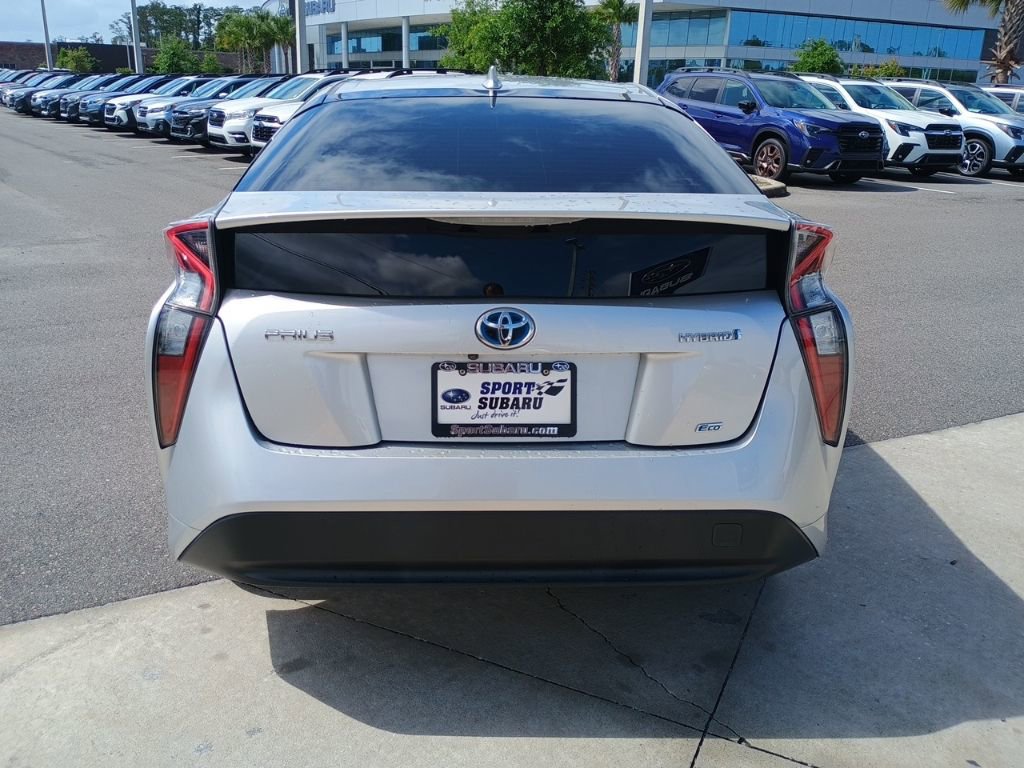 Used 2018 Toyota Prius Two FWD image 6