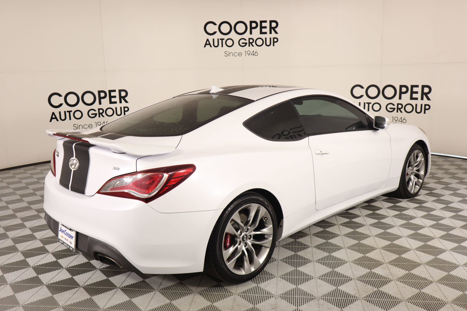 Used 2013 Hyundai Genesis 3.8 image 20