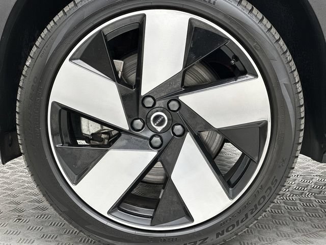 Certified 2023 Volvo C40 P8 Recharge Ultimate w/ Protection Package Premier AWD/4WD image 10