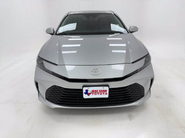 Used 2026 Toyota Camry LE w/ Convenience Package FWD image 3