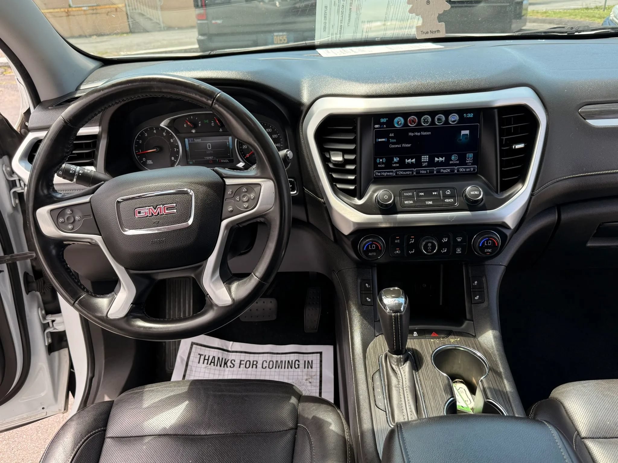 Used 2019 GMC Acadia SLT AWD/4WD image 19