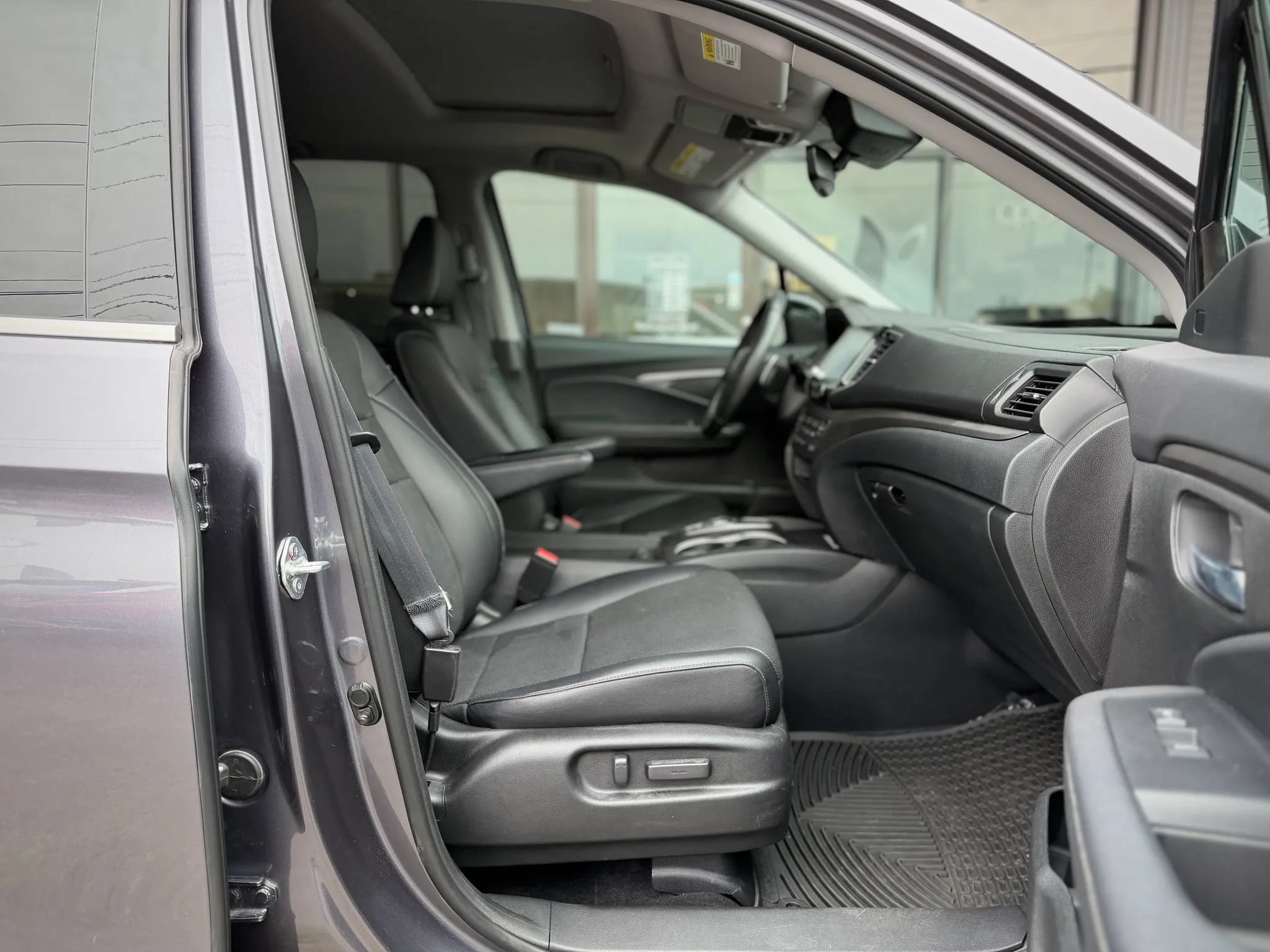 Used 2021 Honda Ridgeline RTL-E image 23