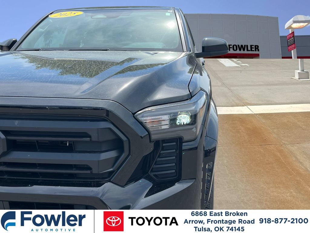 Certified 2025 Toyota Tacoma SR5 AWD/4WD image 11