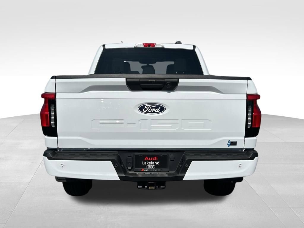 Used 2025 Ford F150 Lightning XLT AWD/4WD image 4