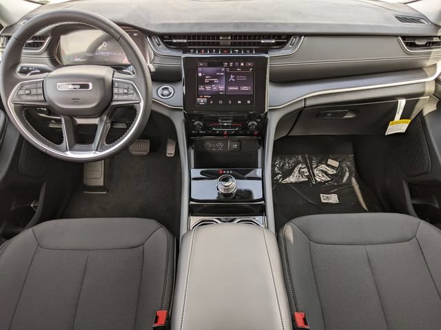New 2025 Jeep Grand Cherokee Laredo X RWD image 10