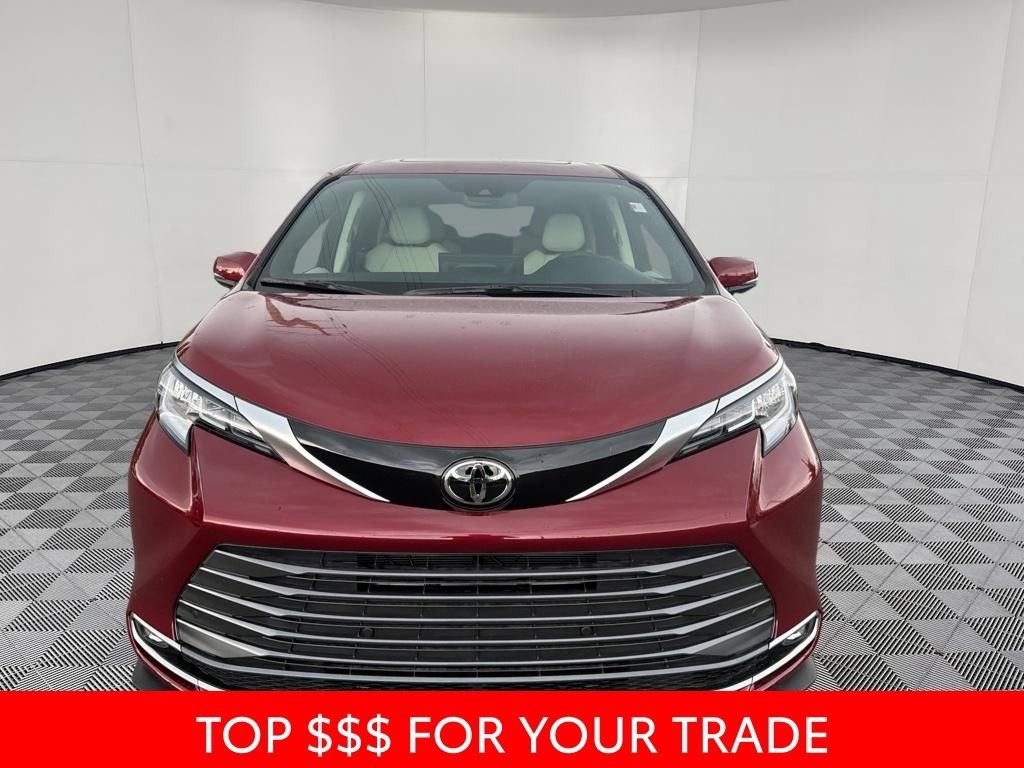 Used 2026 Toyota Sienna Limited FWD image 2