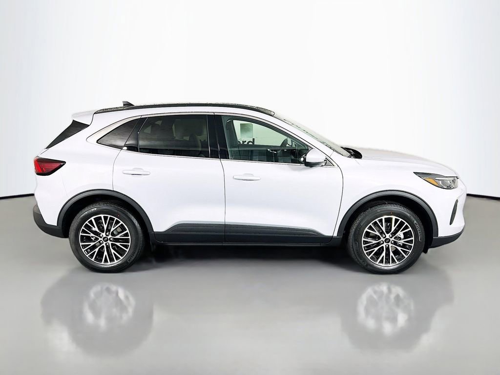 New 2025 Ford Escape SE w/ PHEV Premium Package FWD image 18