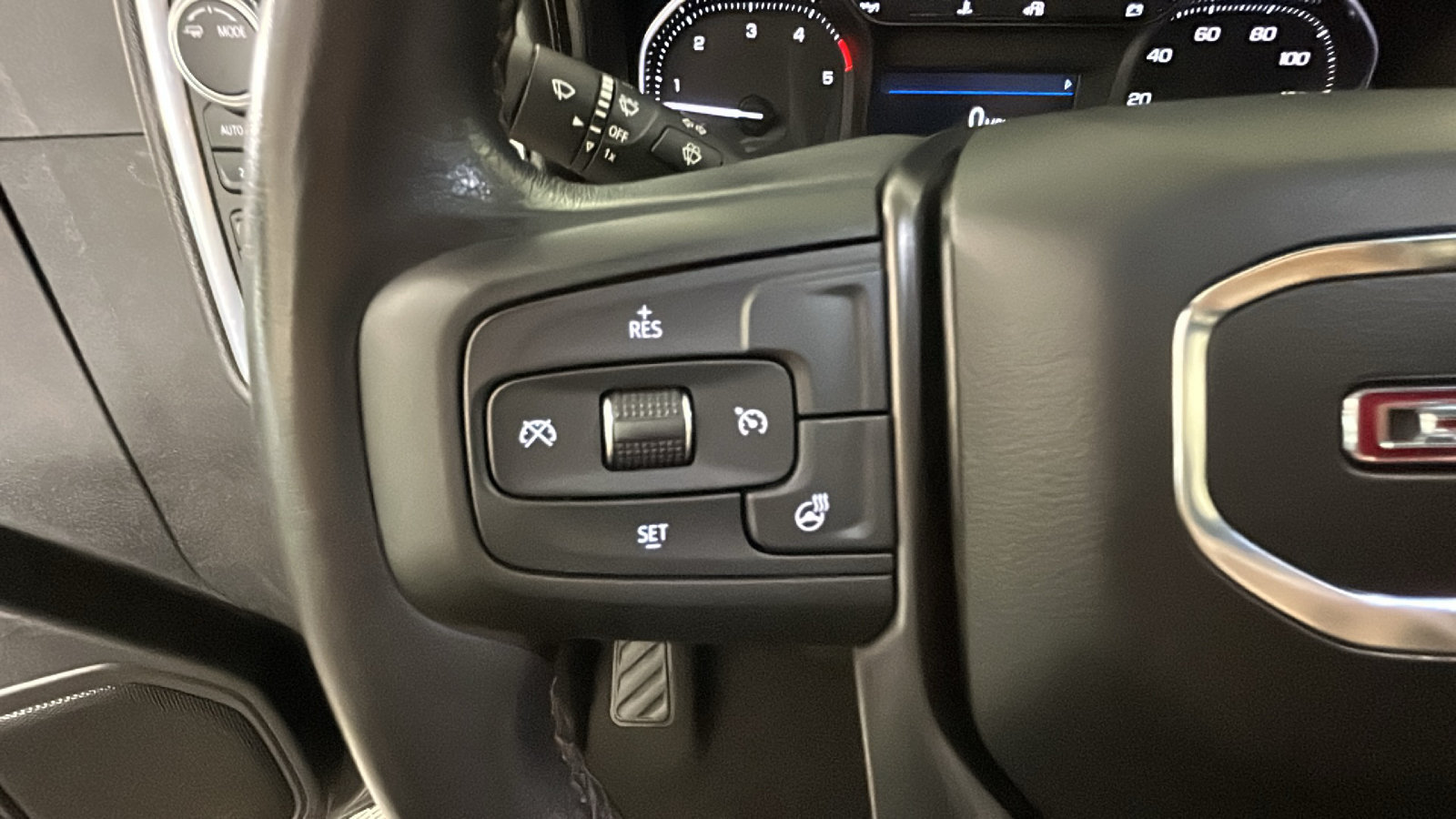 Used 2022 GMC Sierra 3500 AT4 AWD/4WD image 19