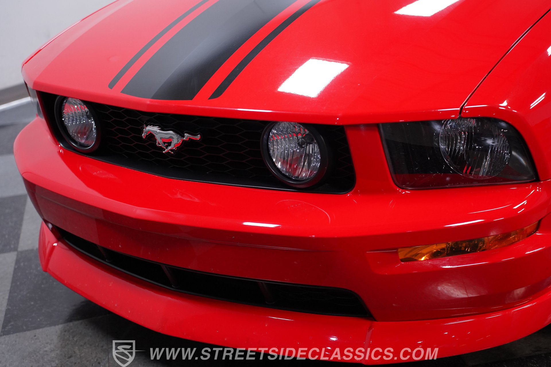 Used 2005 Ford Mustang GT RWD image 17