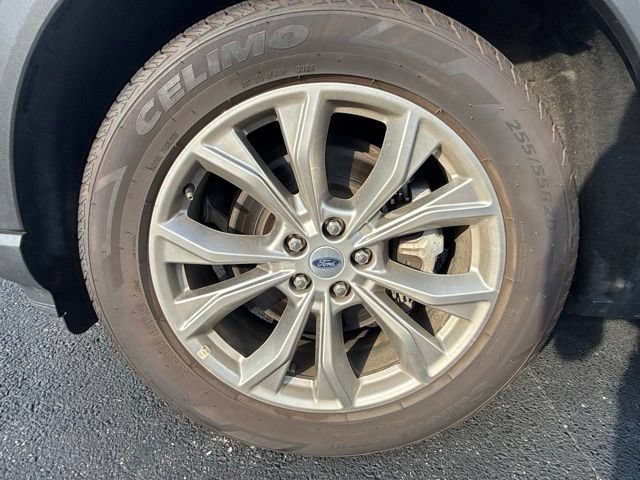 Used 2023 Ford Explorer Limited AWD/4WD image 34