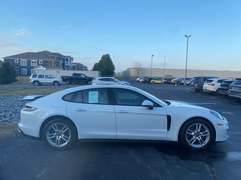 Used 2022 Porsche Panamera Base image 6