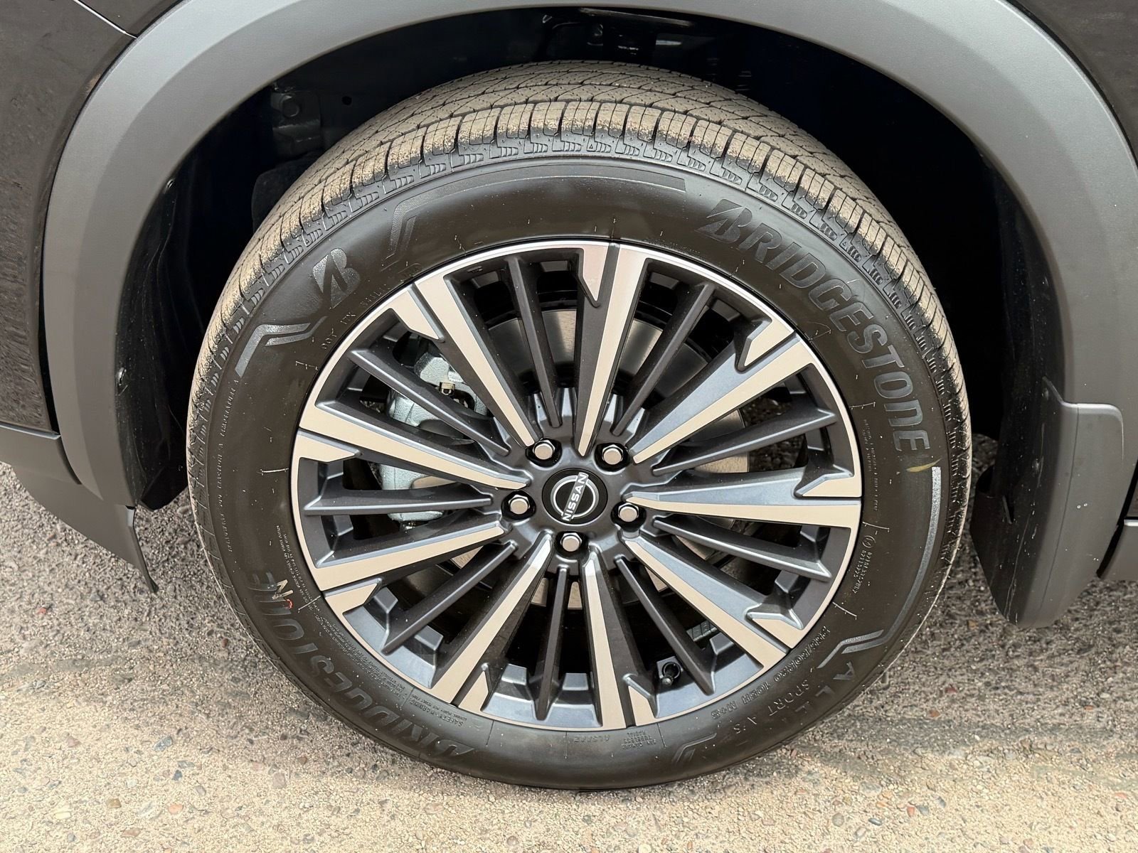 New 2026 Nissan Pathfinder Platinum FWD image 10