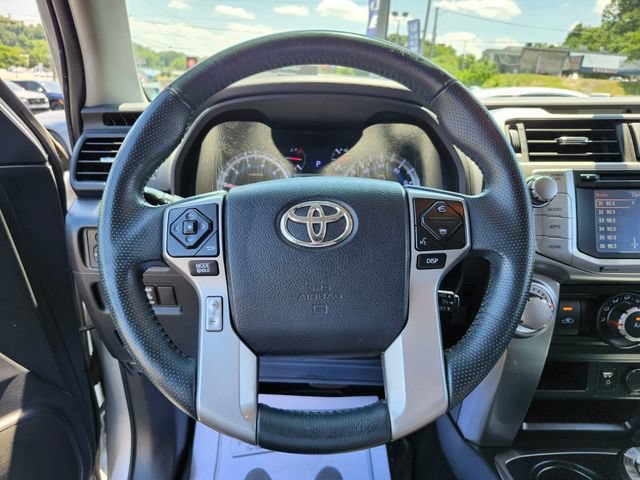 Used 2017 Toyota 4Runner SR5 Premium AWD/4WD image 31