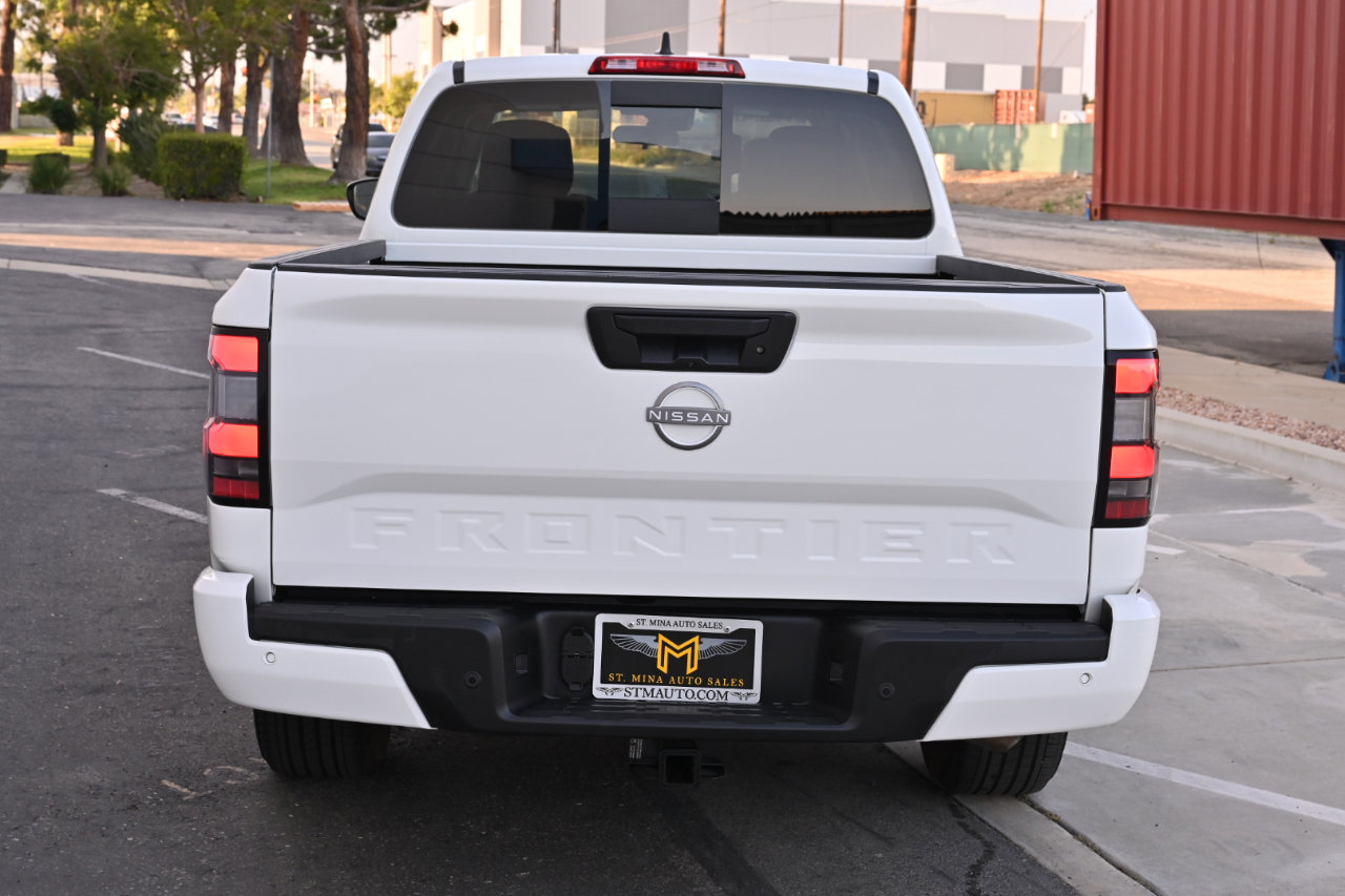 Used 2025 Nissan Frontier SV w/ SV Convenience Package RWD image 6