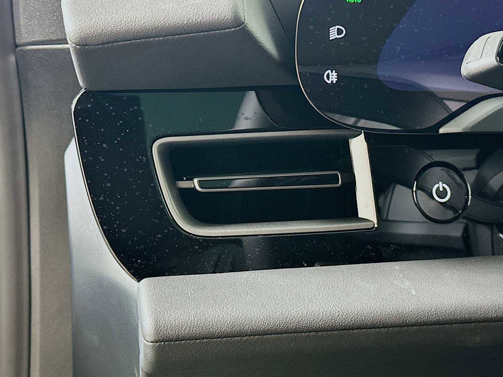 New 2025 Porsche Taycan image 13