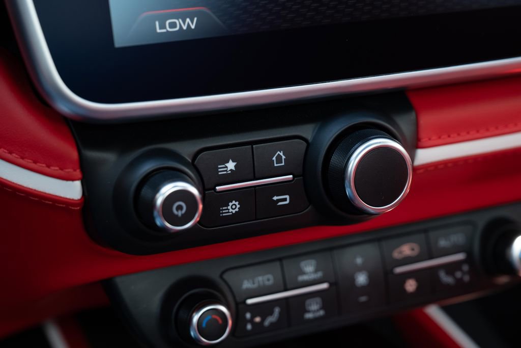 Used 2023 Ferrari Portofino M RWD image 44