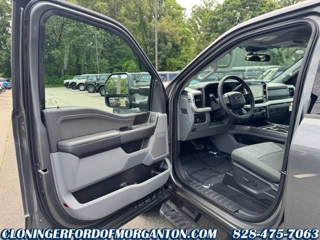 New 2026 Ford F250 XLT w/ XLT Premium Package AWD/4WD image 11