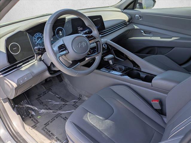 Used 2024 Hyundai Elantra SEL w/ Convenience Package FWD image 10