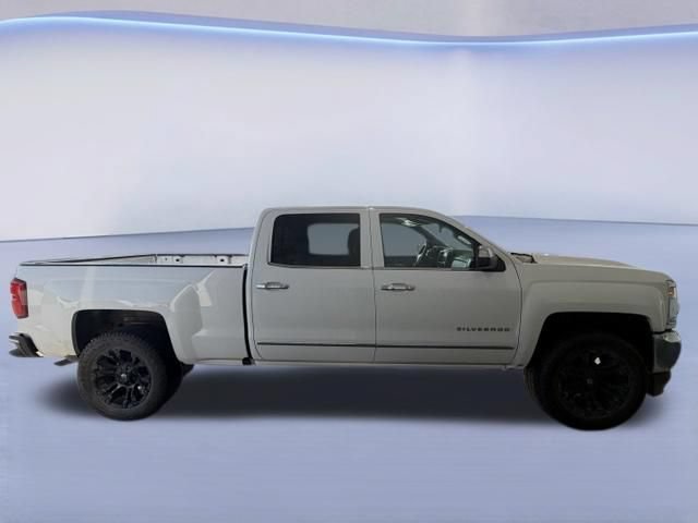 Used 2018 Chevrolet Silverado 1500 LTZ RWD image 4