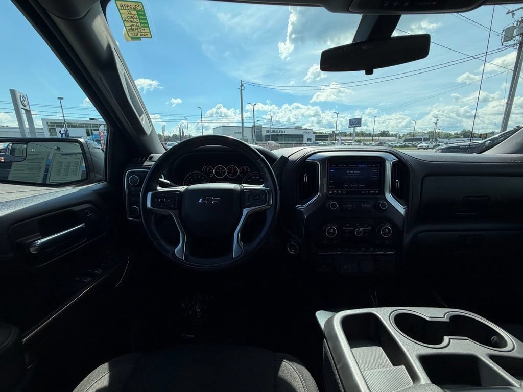 Used 2021 Chevrolet Silverado 1500 RST w/ Z71 Off-Road Package AWD/4WD image 17