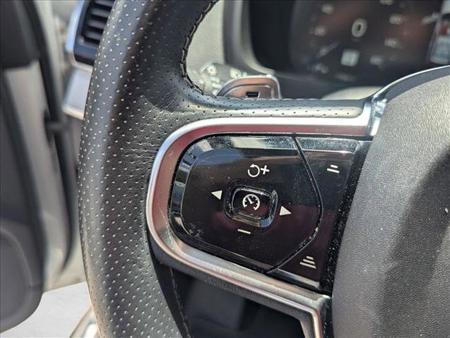 Used 2016 Volvo XC90 T6 R-Design w/ Vision Package image 10