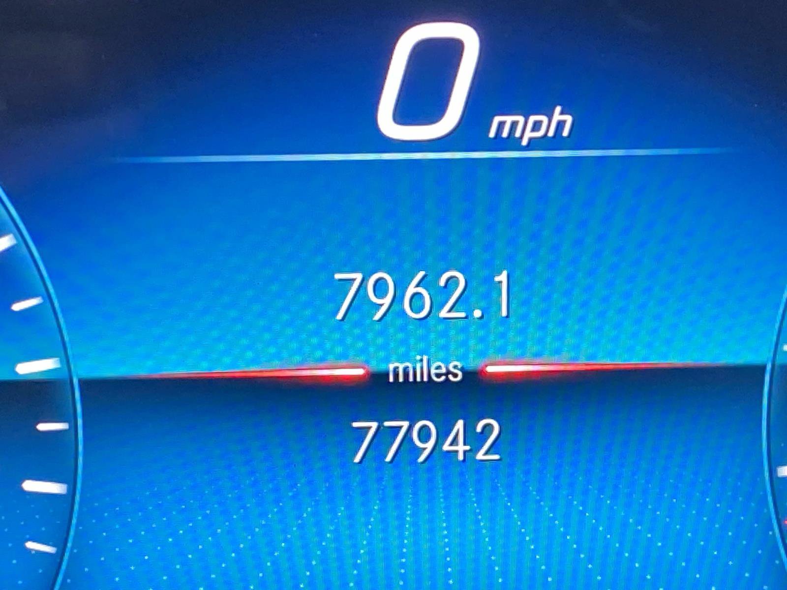 Used 2020 Mercedes-Benz GLE 350 4MATIC image 27