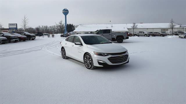 Used 2023 Chevrolet Malibu LT image 2