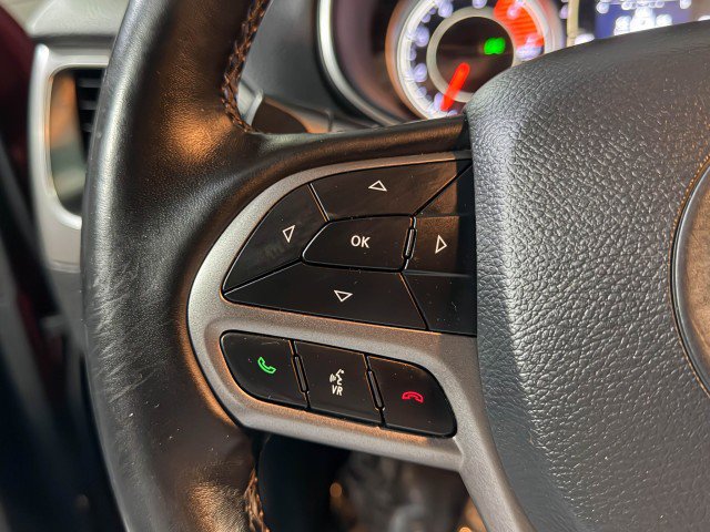 Used 2020 Jeep Cherokee Latitude Lux w/ Comfort/Convenience Group image 19