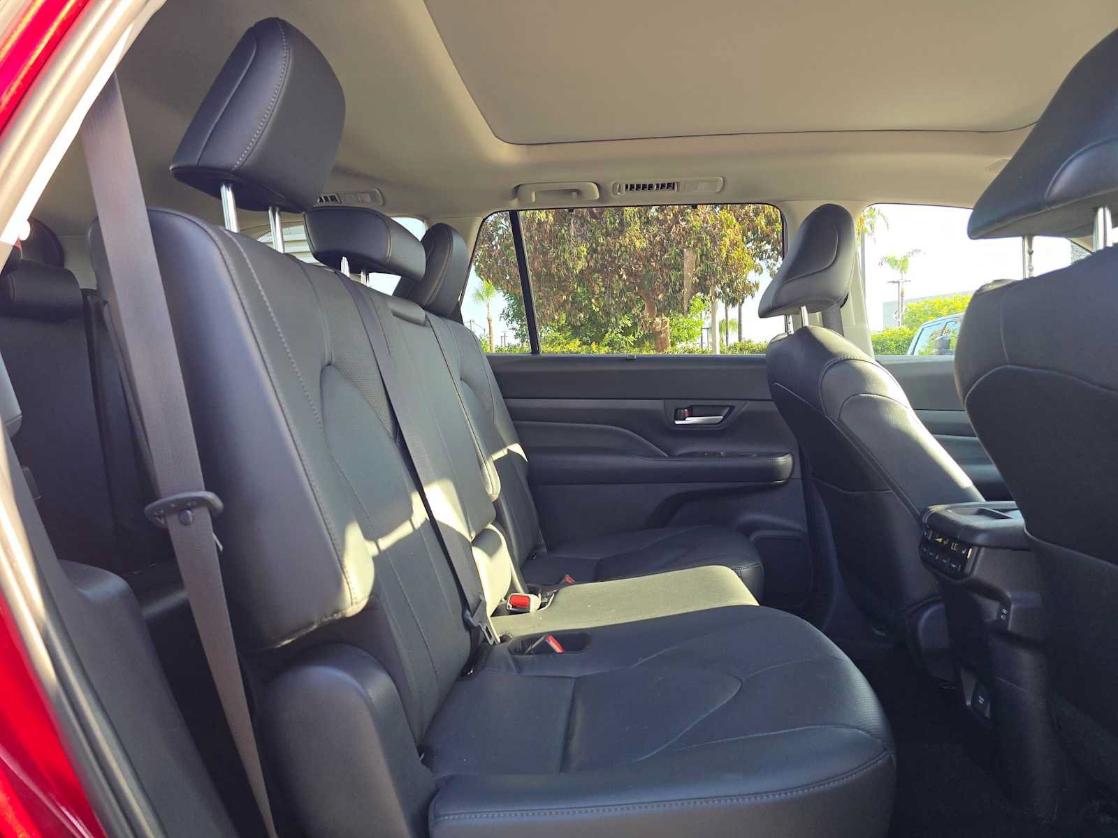 Certified 2026 Toyota Grand Highlander AWD image 12