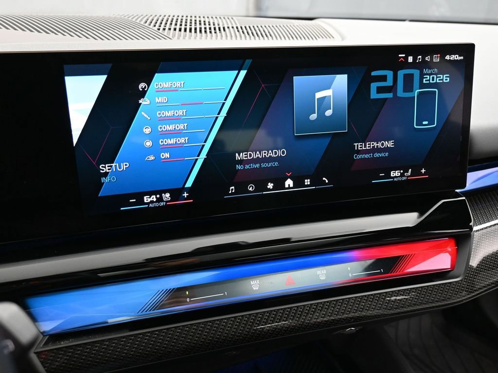 Used 2025 BMW M5 Touring image 22