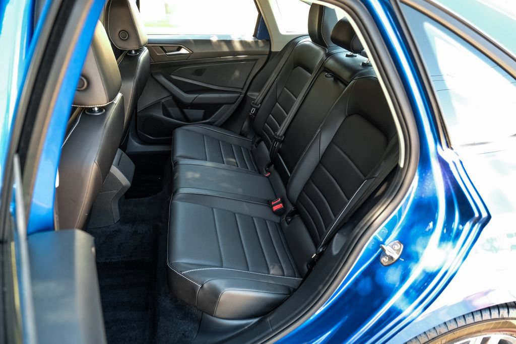 Used 2022 Volkswagen Jetta SE FWD image 52