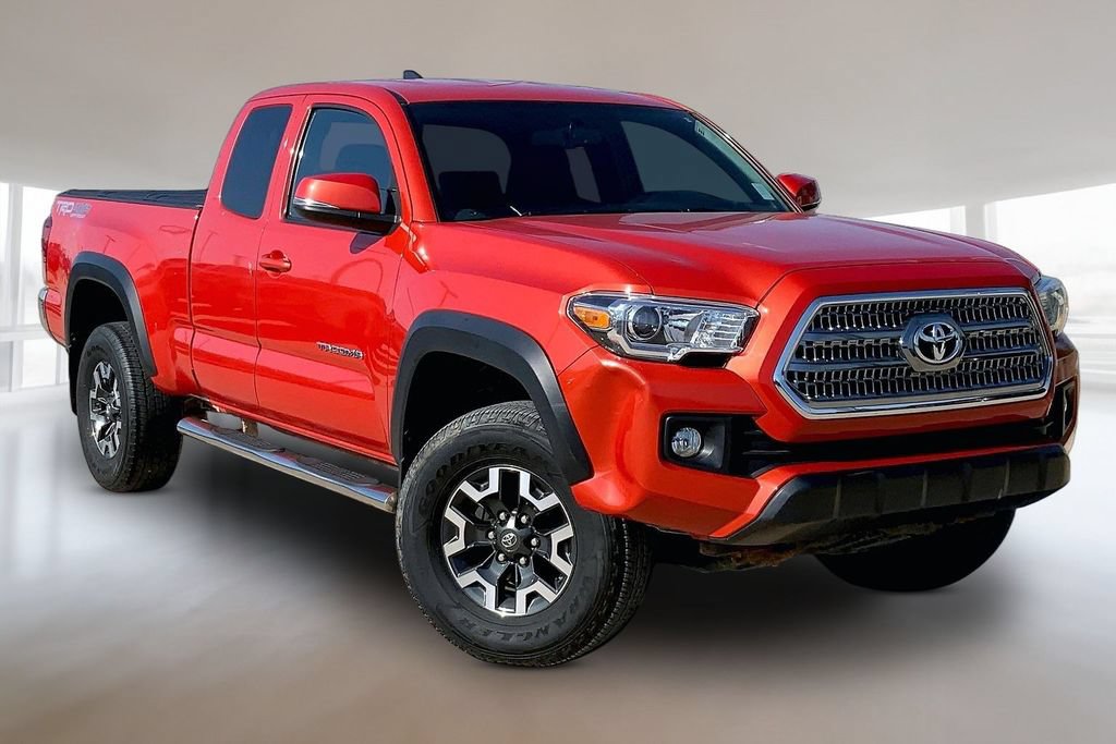 Used 2016 Toyota Tacoma TRD Off-Road w/ Towing Package AWD/4WD image 12