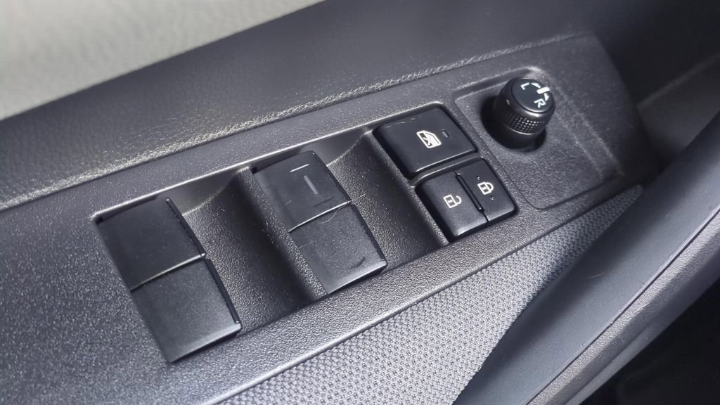Certified 2023 Toyota Corolla LE FWD image 17