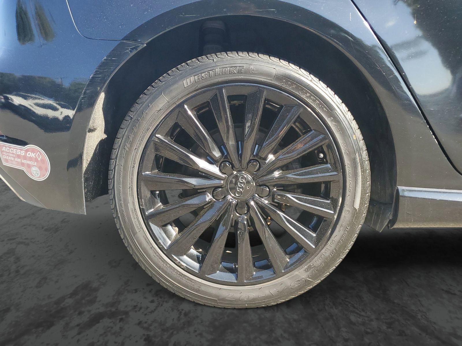 Used 2017 Audi A3 e-tron Premium image 5