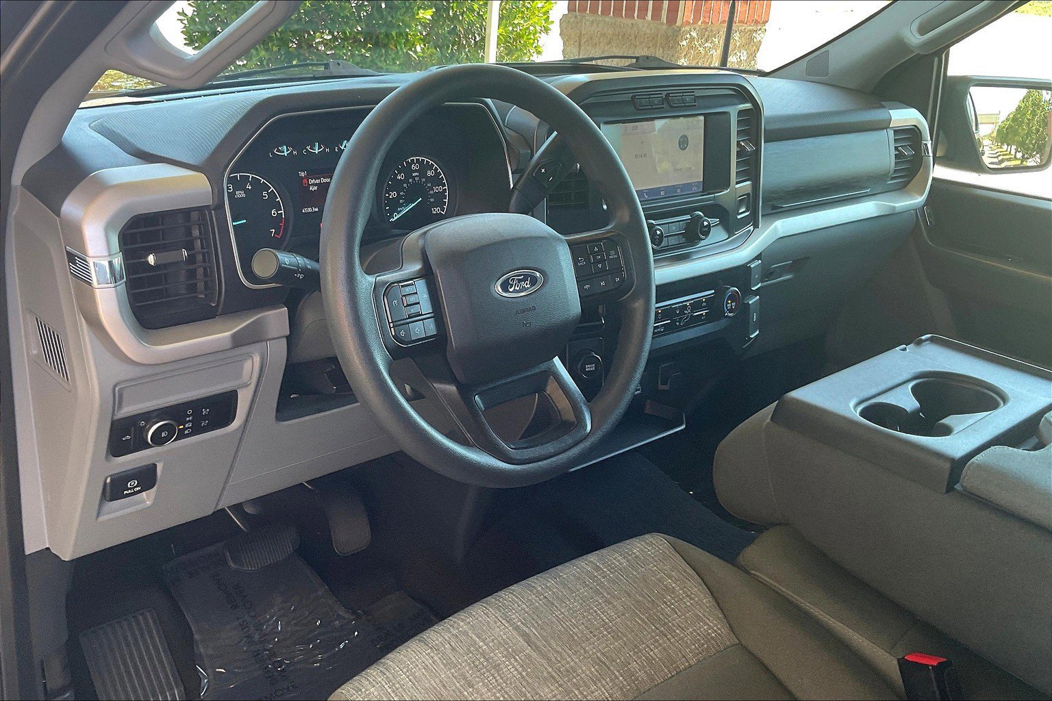 Used 2023 Ford F150 XLT image 14