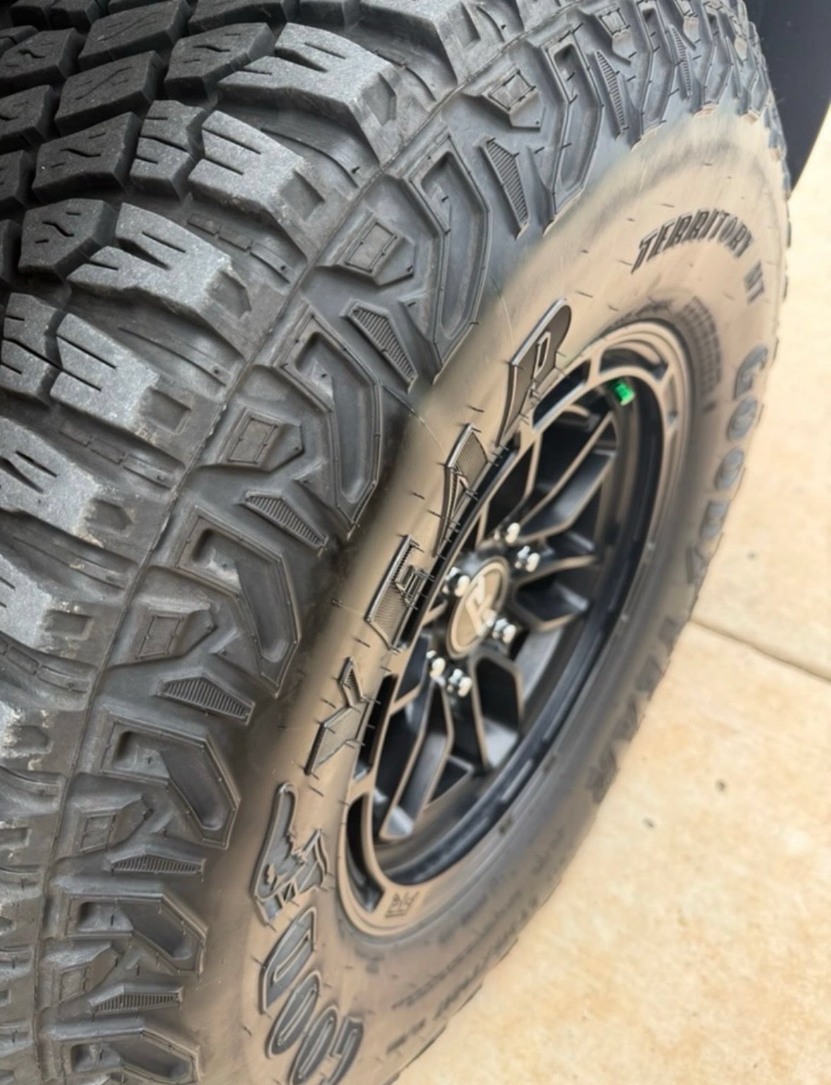 Used 2013 Ford F150 Raptor w/ Luxury Equipment Group AWD/4WD image 6