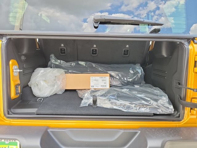 New 2026 Jeep Wrangler Unlimited Rubicon AWD/4WD image 7