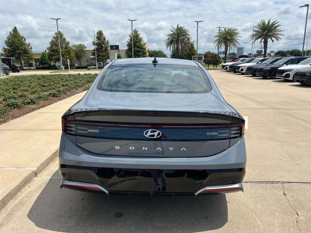 Used 2025 Hyundai Sonata SEL FWD image 6