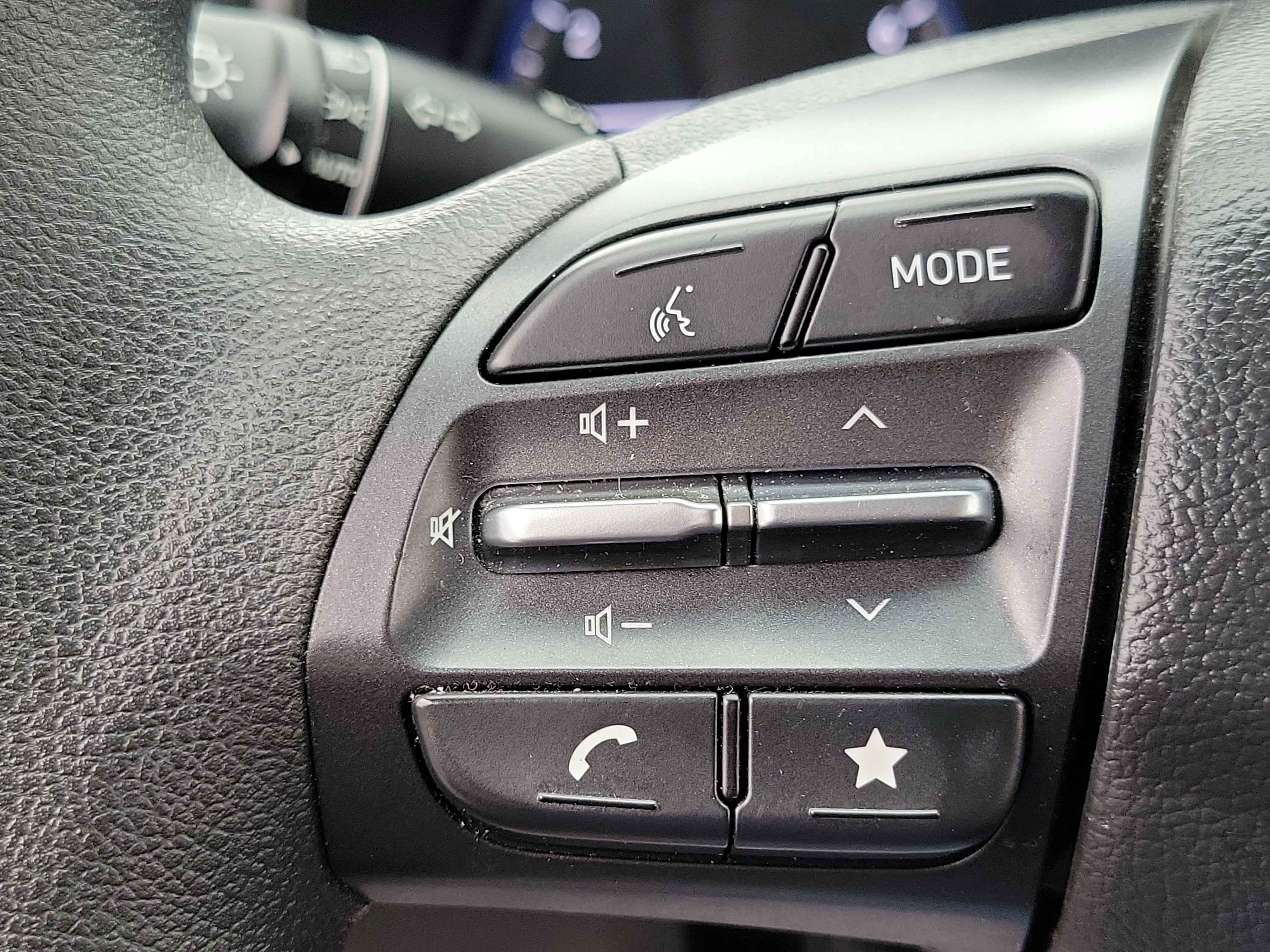 Certified 2023 Hyundai Kona SEL AWD/4WD image 14